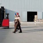 Utility Chic: Cargo Pants and Workwear-Inspired Pieces