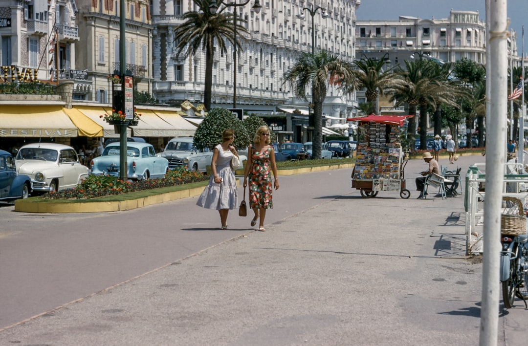 The Return of the Renault 4: Vintage Looks, Modern Tech