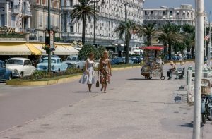 The Return of the Renault 4: Vintage Looks, Modern Tech